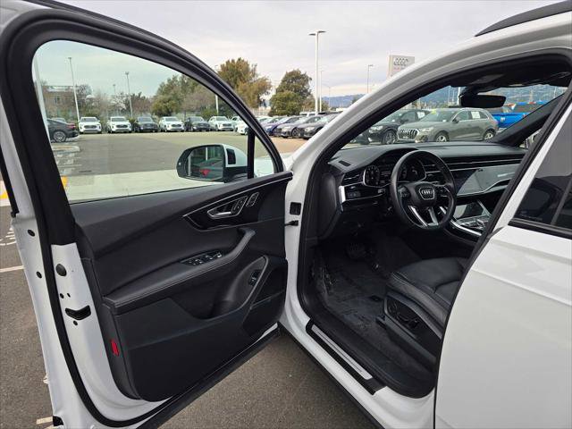 Used 2025 Audi Q7 3.0T Premium Plus w/ Premium Plus Package AWD/4WD image 21