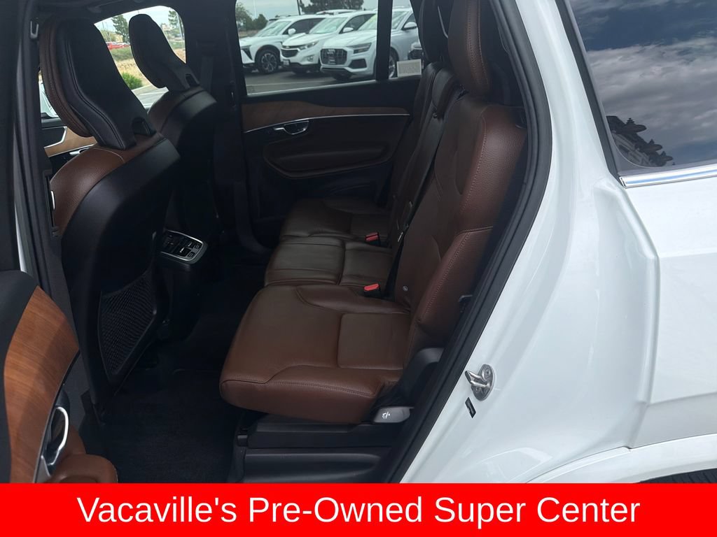 Used 2023 Volvo XC90 B6 Plus AWD/4WD image 23