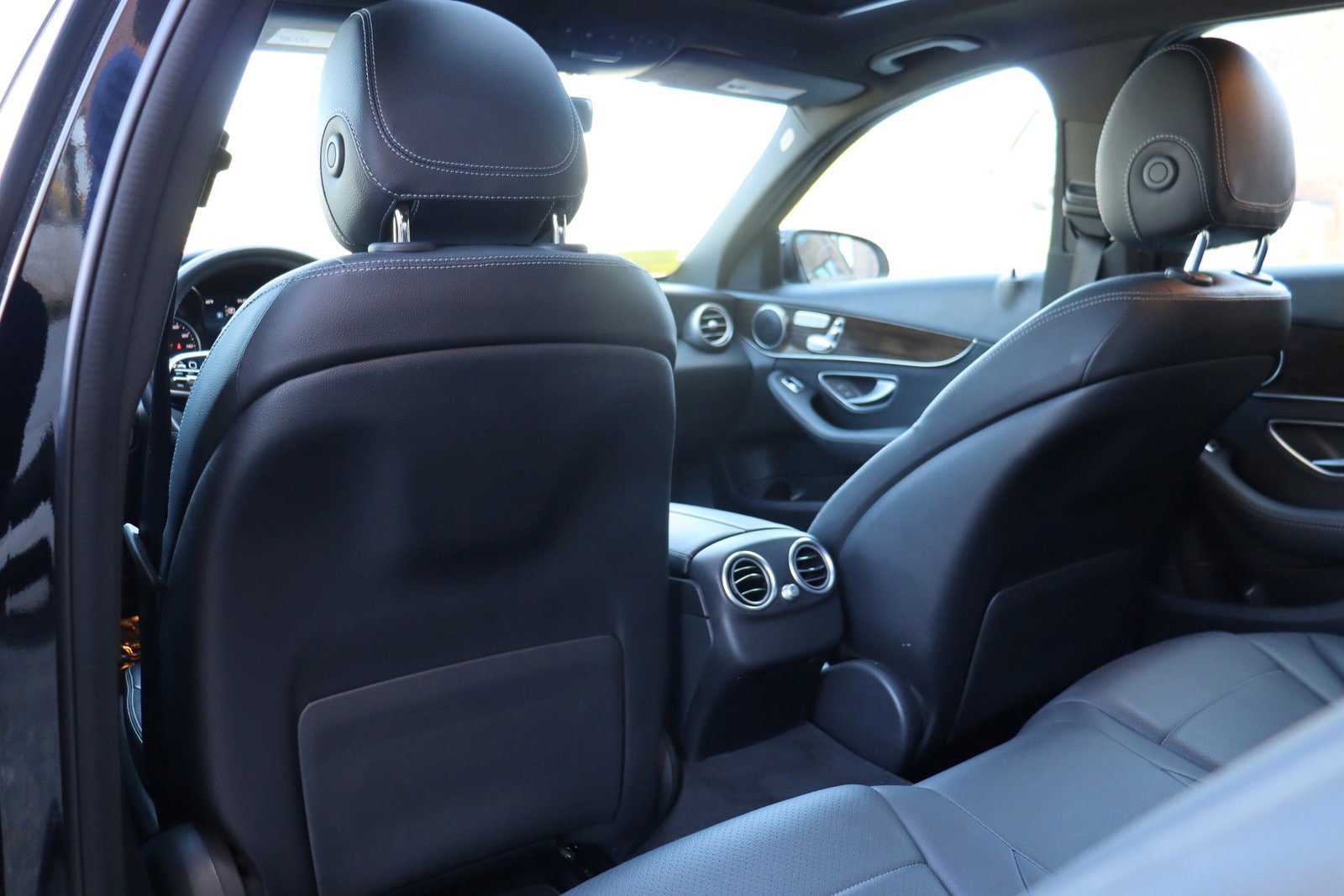Used 2019 Mercedes-Benz C 300 4MATIC Sedan w/ Premium Package image 13