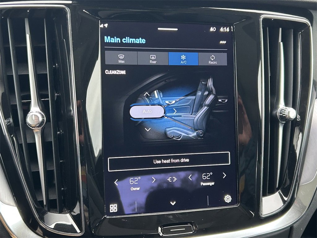 Used 2024 Volvo S60 B5 Core image 30