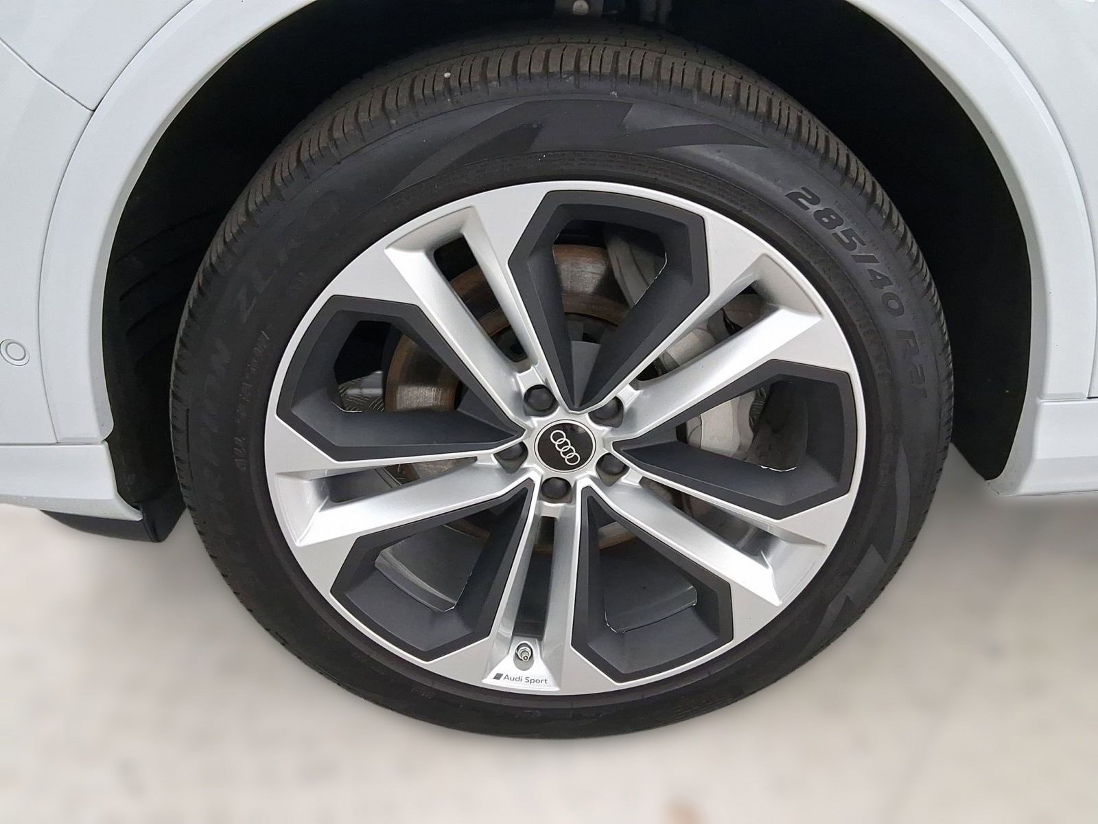 Certified 2024 Audi Q7 Premium Plus image 11