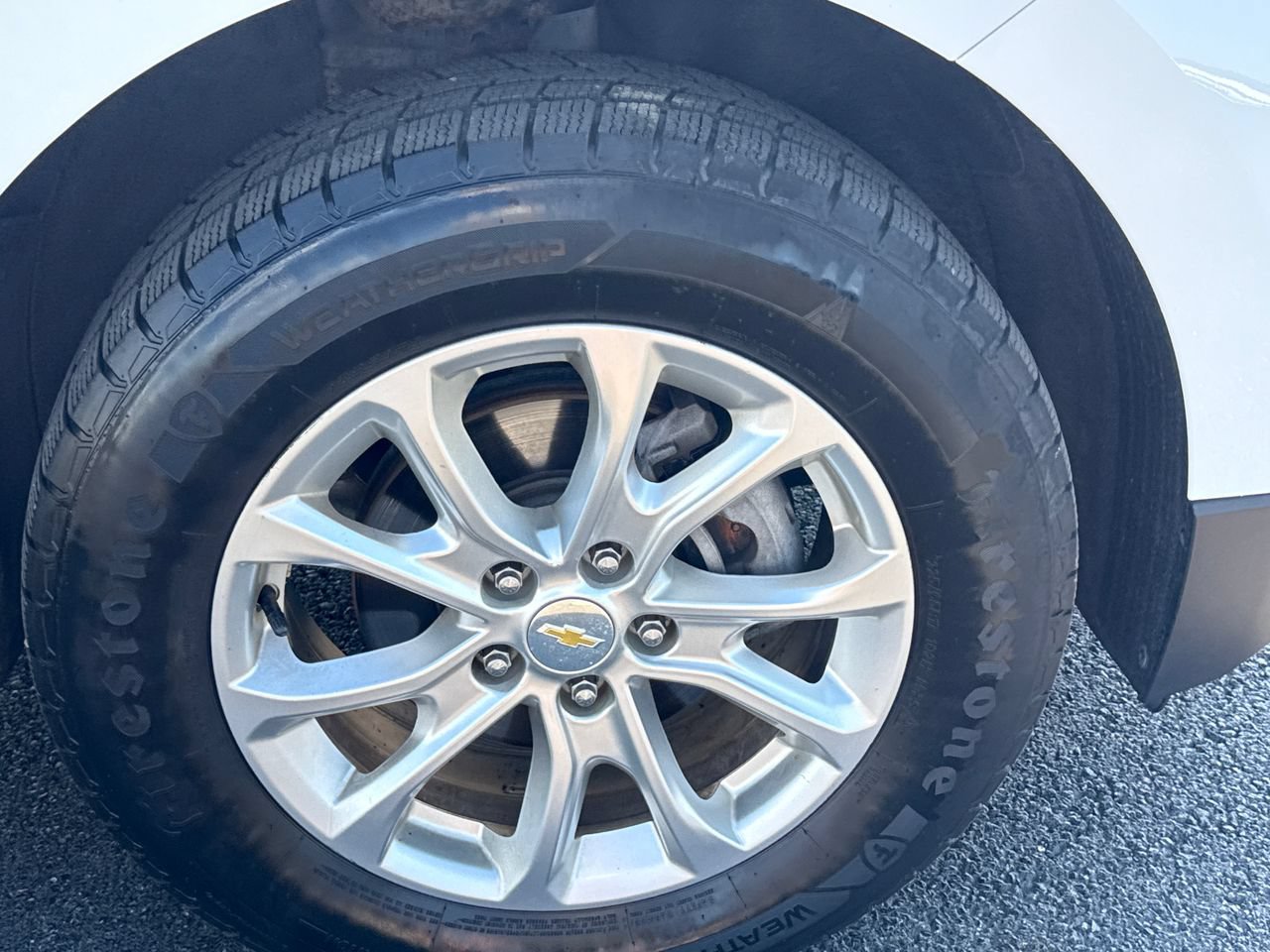 Used 2020 Chevrolet Equinox LS AWD/4WD image 9