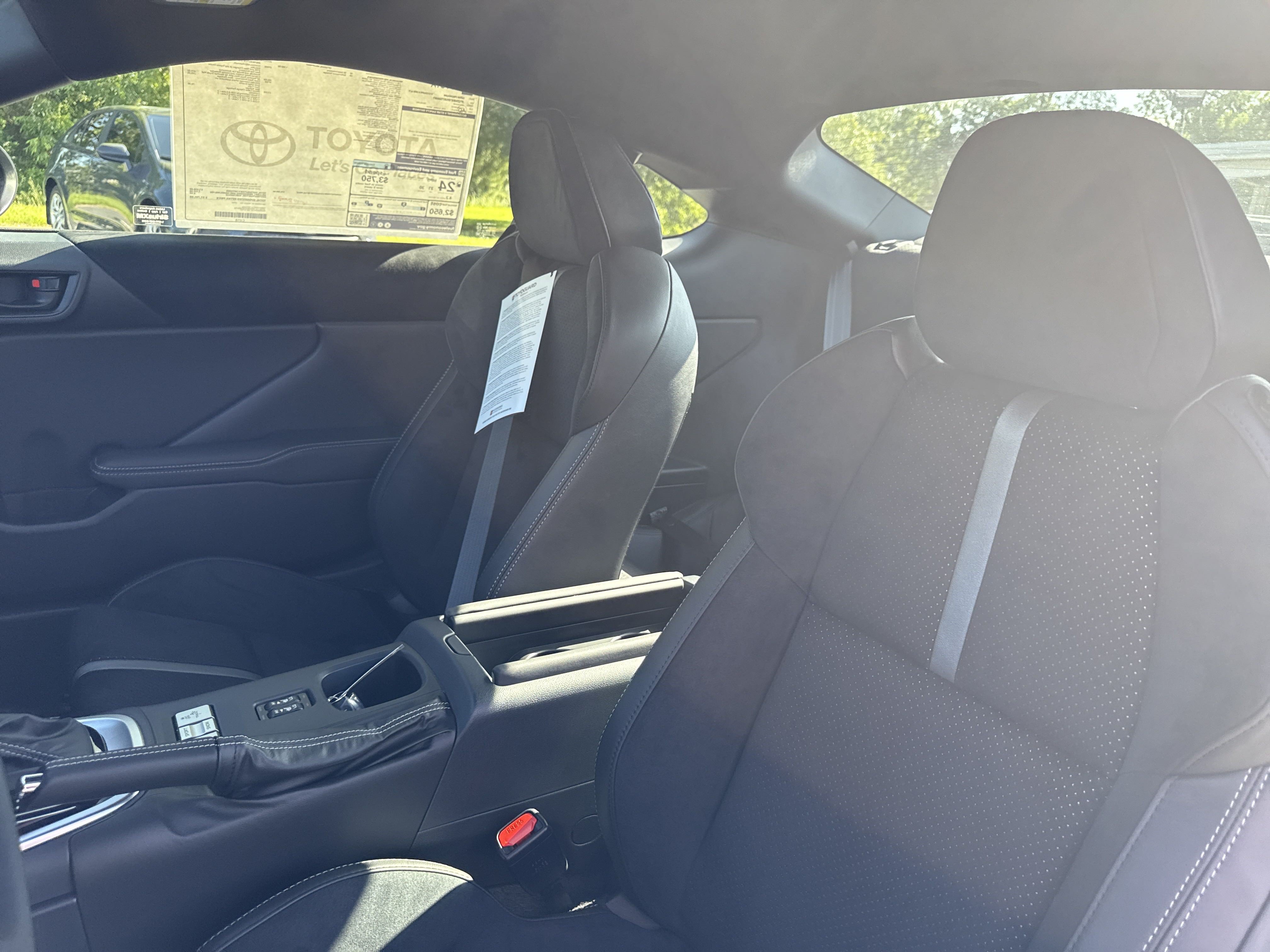 New 2025 Toyota GR86 Premium w/ Performance Package RWD image 15