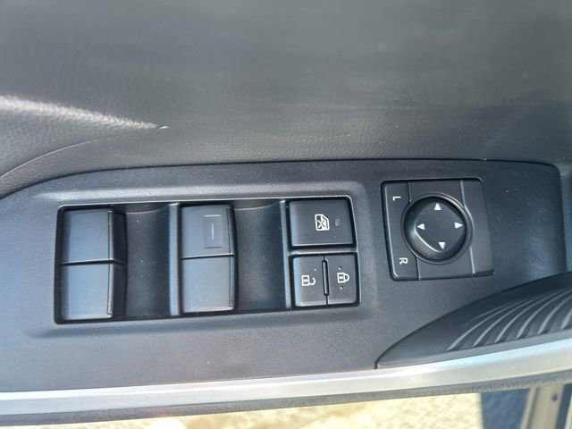 Used 2023 Toyota RAV4 LE AWD/4WD image 14
