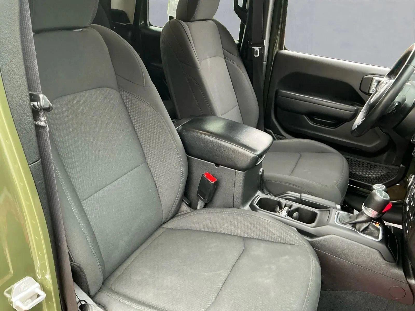 Used 2022 Jeep Gladiator Sport image 23