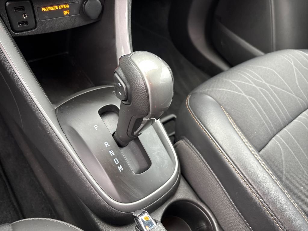 Used 2019 Chevrolet Trax LT w/ LT Convenience Package image 32