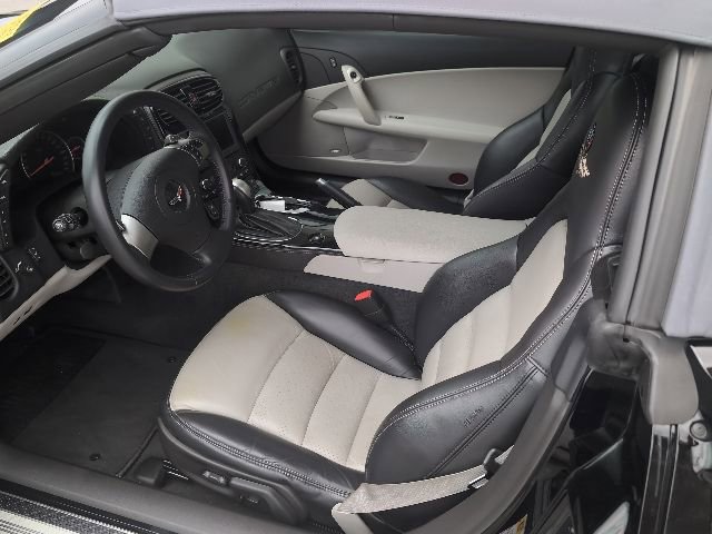 Used 2008 Chevrolet Corvette Convertible w/ Preferred Equipment Group RWD image 5