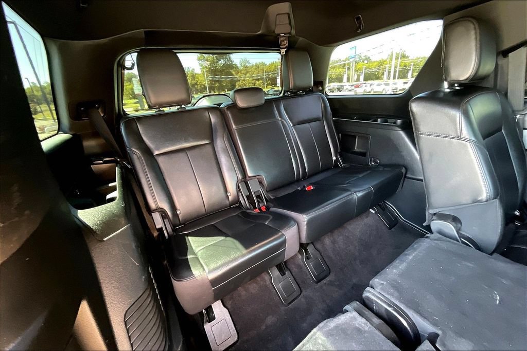 Used 2020 Ford Expedition XLT w/ Equipment Group 202A RWD image 25