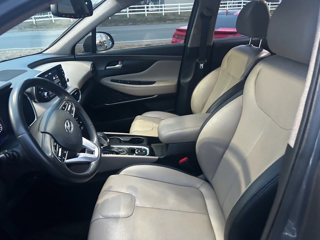 Used 2019 Hyundai Santa Fe Limited image 9