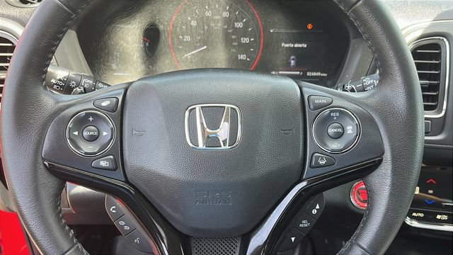 Used 2020 Honda HR-V Touring image 11