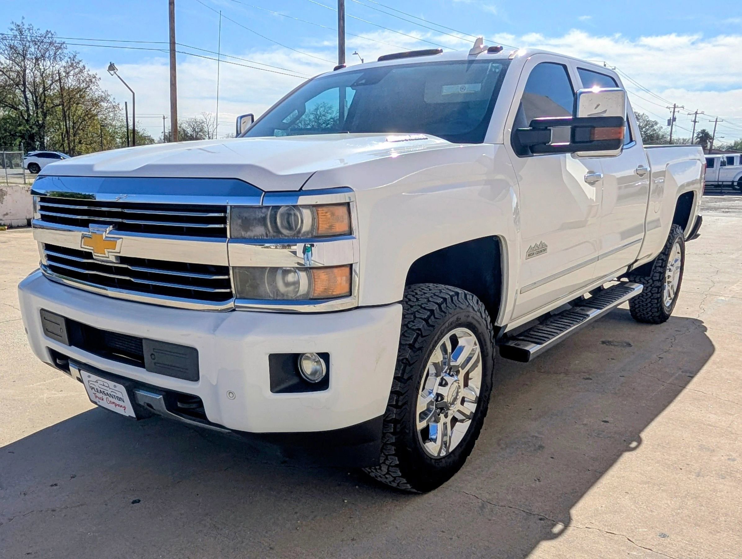 Used 2016 Chevrolet Silverado 2500 High Country w/ Duramax Plus Package image 5