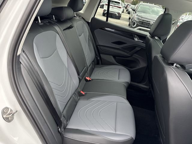 Certified 2025 Volkswagen Tiguan SE image 26