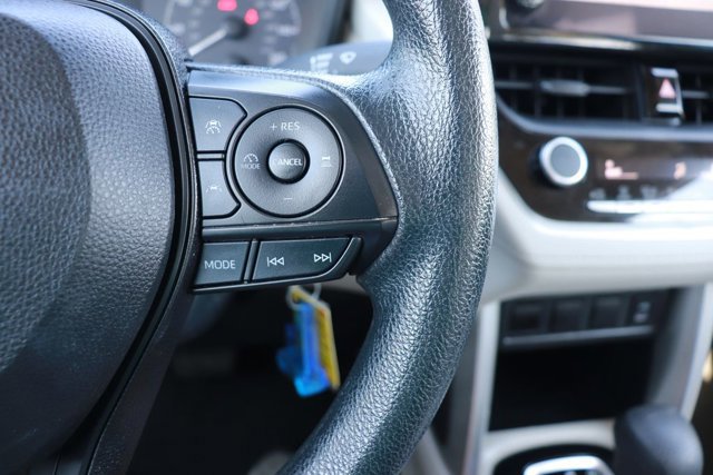 Used 2023 Toyota Corolla Cross L image 19