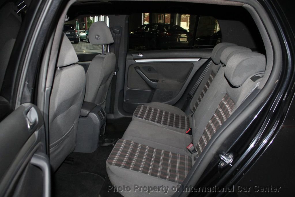 Used 2009 Volkswagen GTI 4-Door image 20
