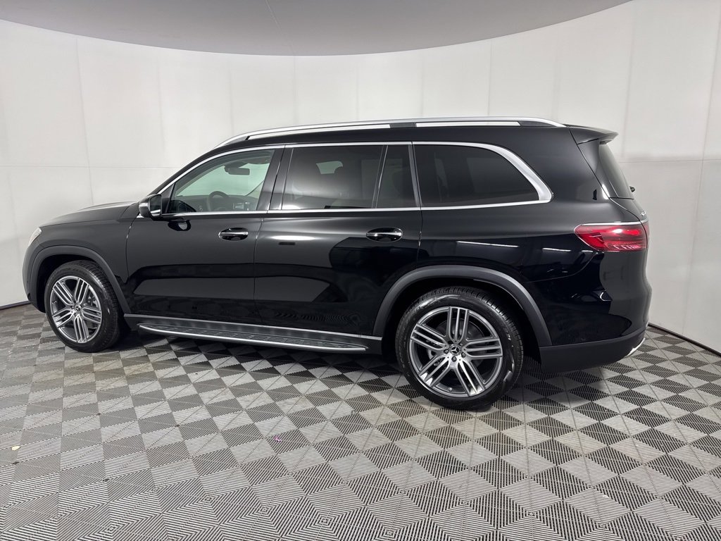 New 2026 Mercedes-Benz GLS 450 4MATIC image 3
