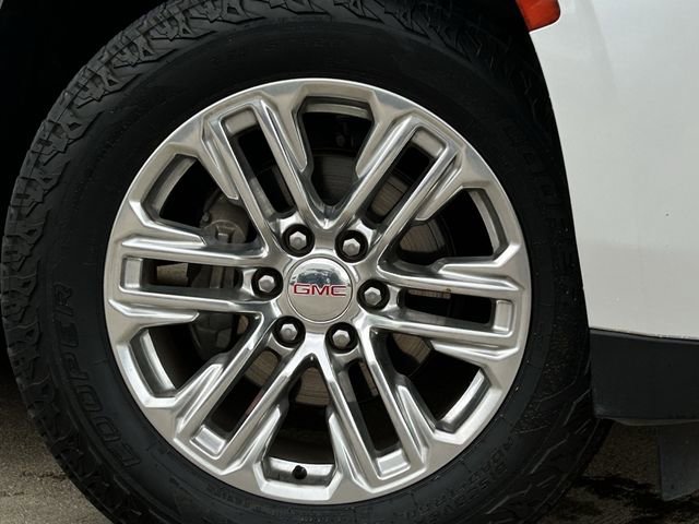 Used 2021 GMC Yukon XL SLT w/ SLT Premium Package image 10