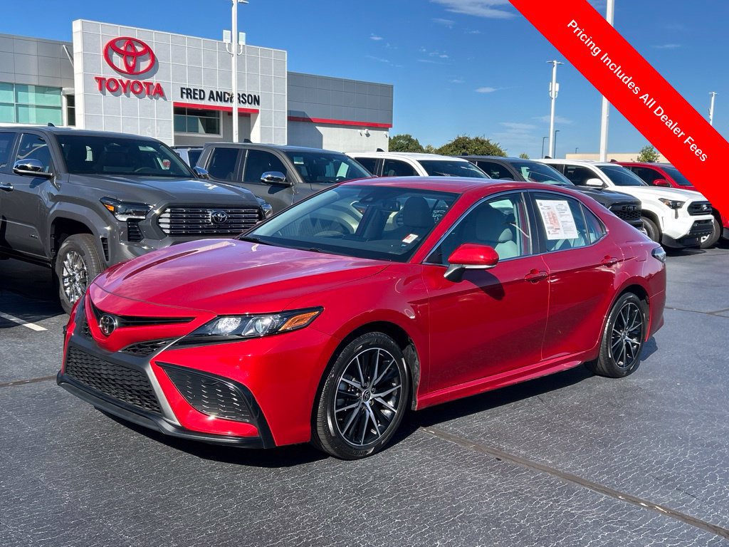 Used 2021 Toyota Camry SE w/ Convenience Package