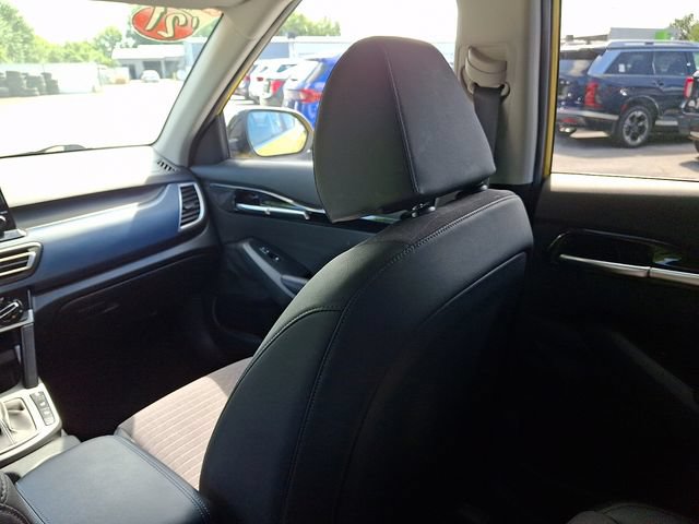 Used 2021 Kia Seltos S AWD/4WD image 16