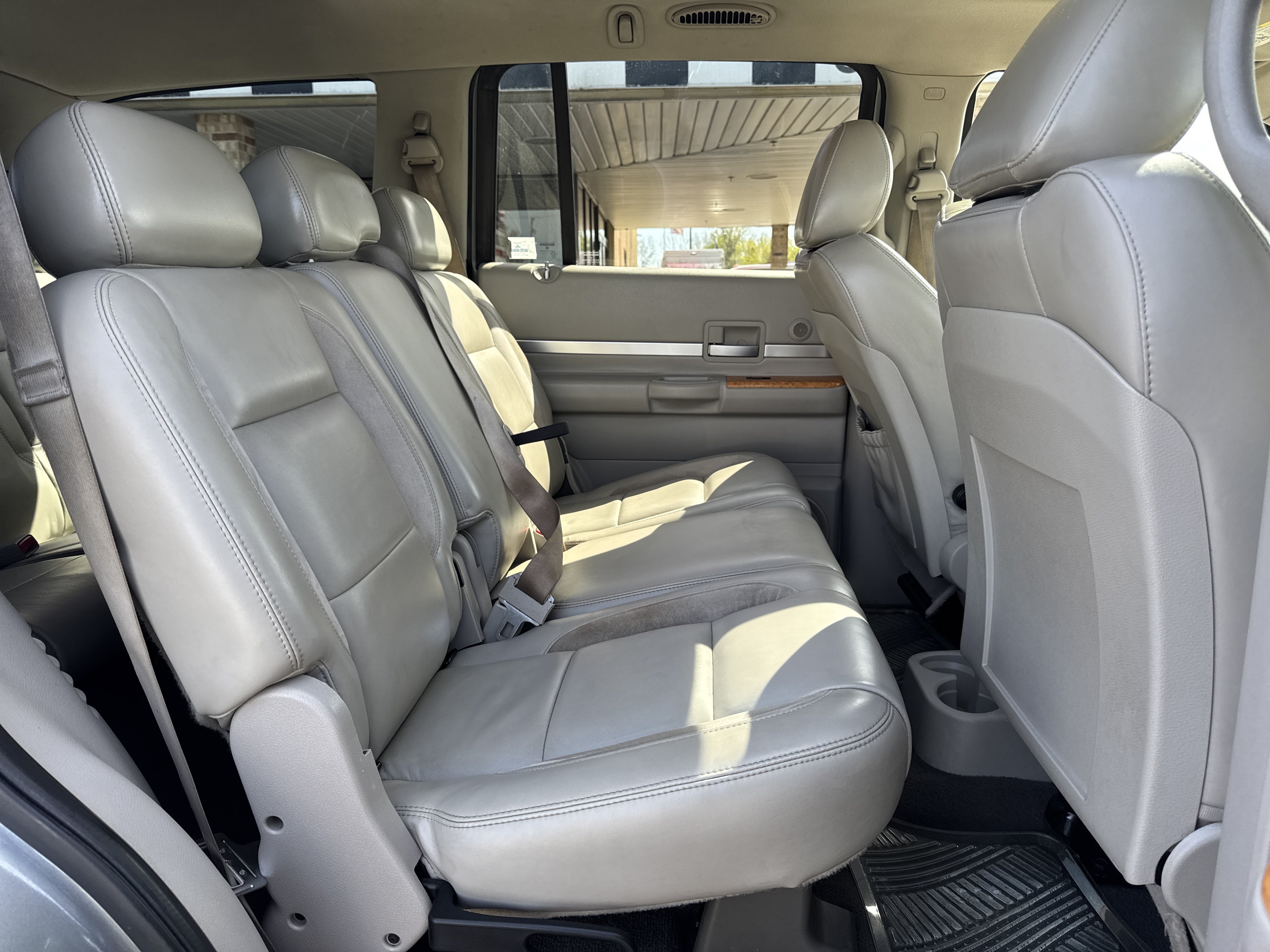 Used 2008 Chrysler Aspen Limited AWD/4WD image 32