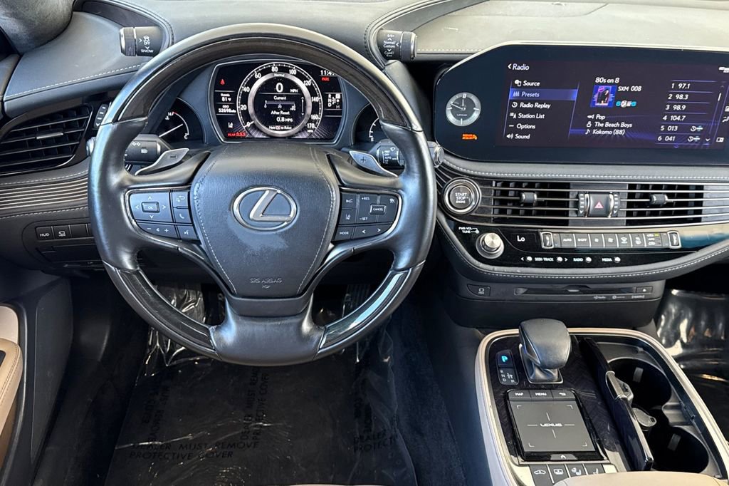 Used 2022 Lexus LS 500 w/ Interior Upgrade Package RWD image 17