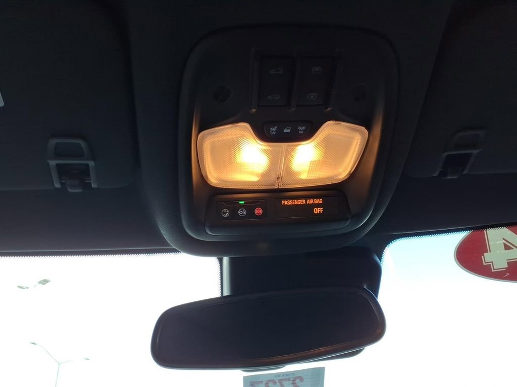 Used 2024 Chevrolet TrailBlazer RS w/ Convenience Package image 24