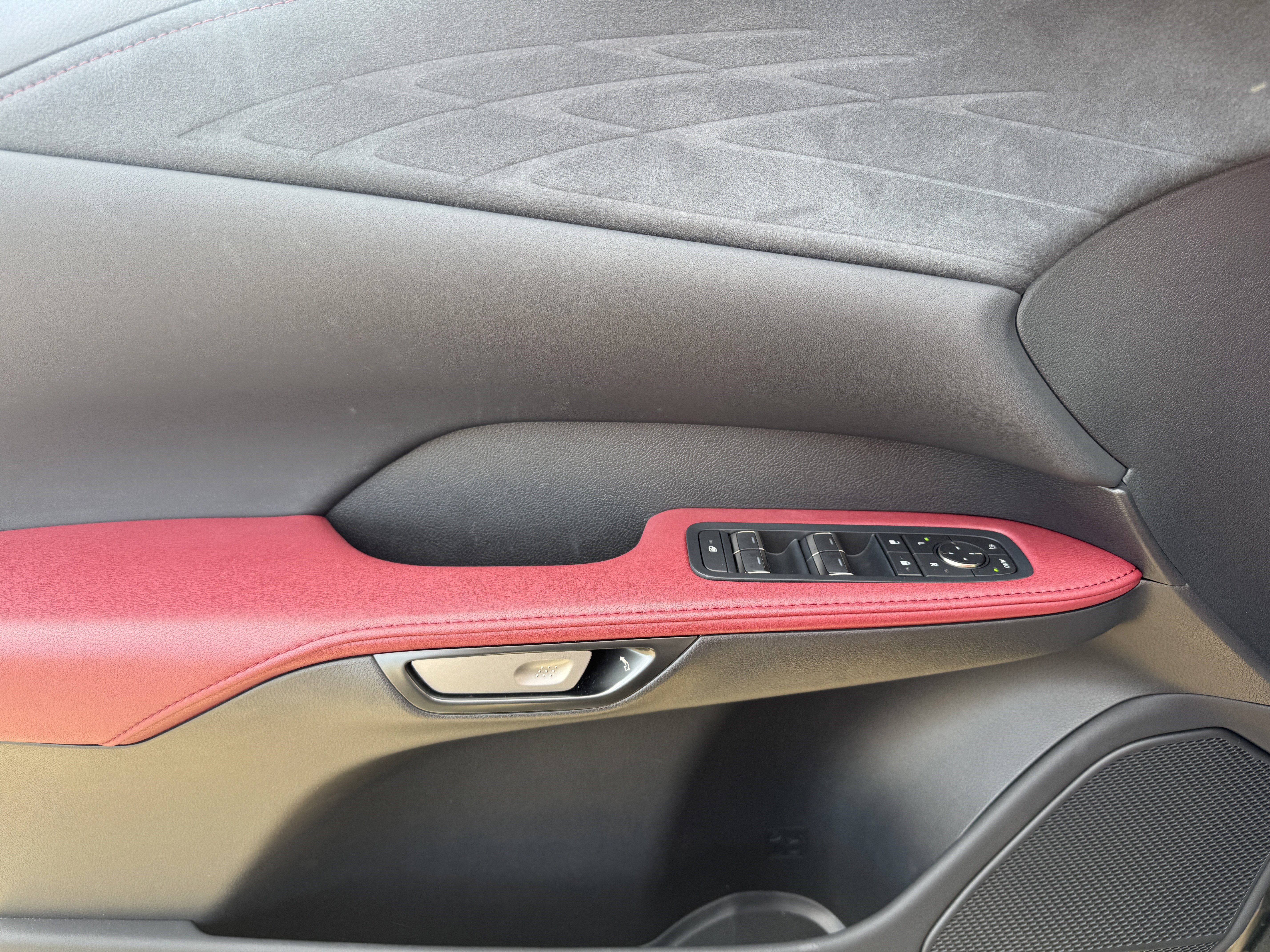 Used 2023 Lexus RX 500h F Sport w/ Accessory Package (Z1) image 9