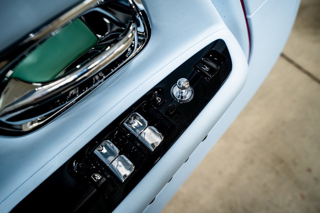 Used 2024 Rolls-Royce Spectre w/ Spectre Launch Package image 45