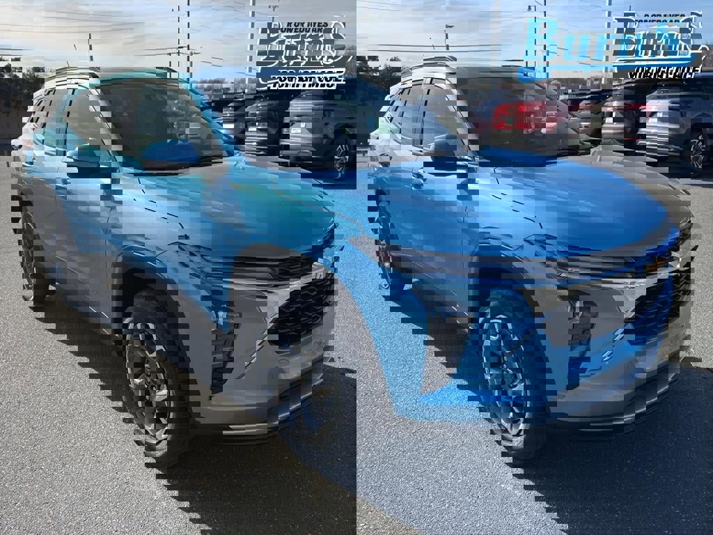 New 2026 Chevrolet Trax LT w/ Driver Confidence Package image 1