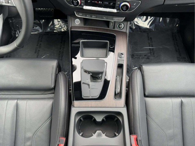 Certified 2023 Audi Q5 2.0T Premium Plus w/ Premium Plus Package AWD/4WD image 18