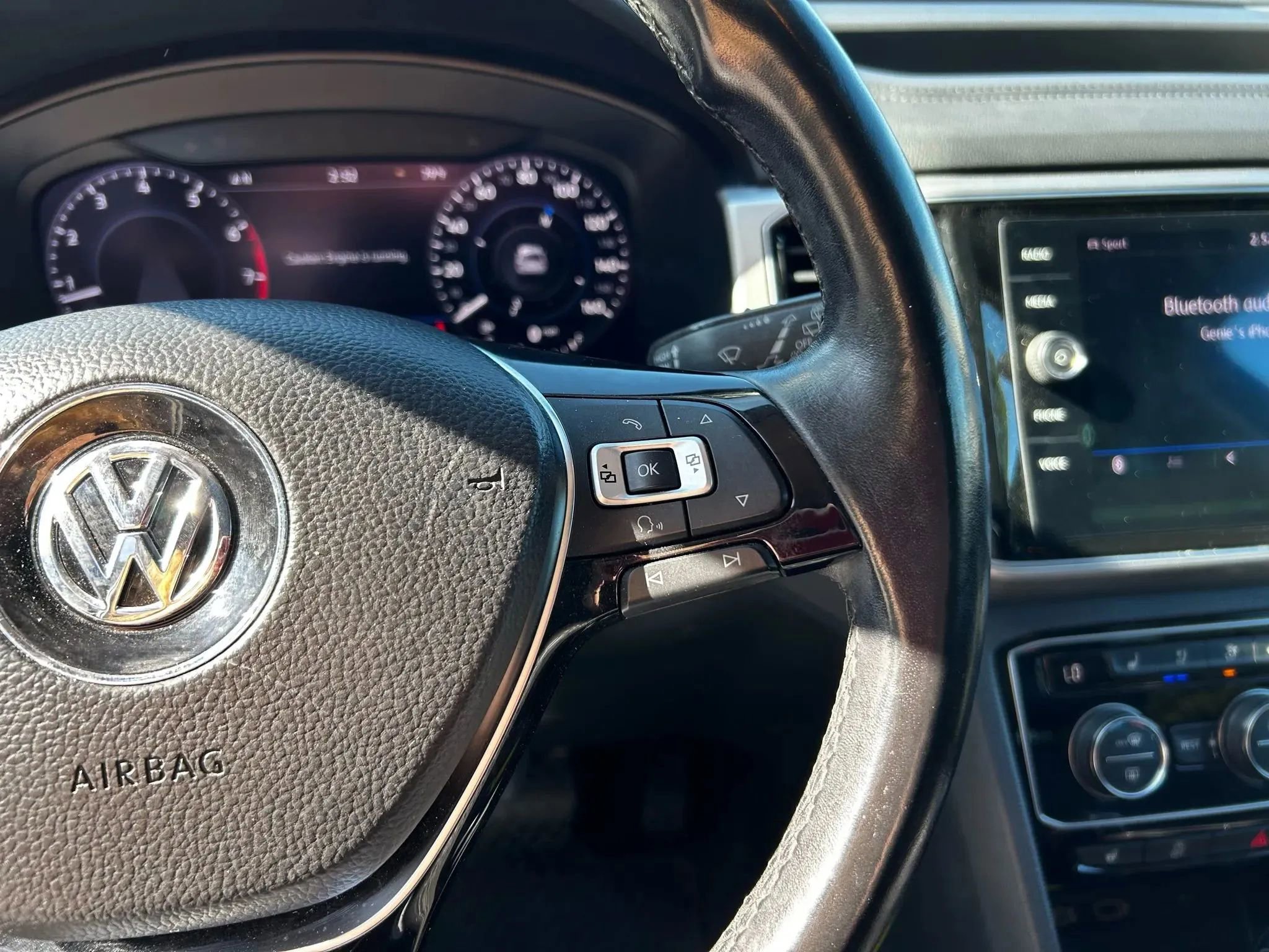 Used 2018 Volkswagen Atlas SEL Premium image 15