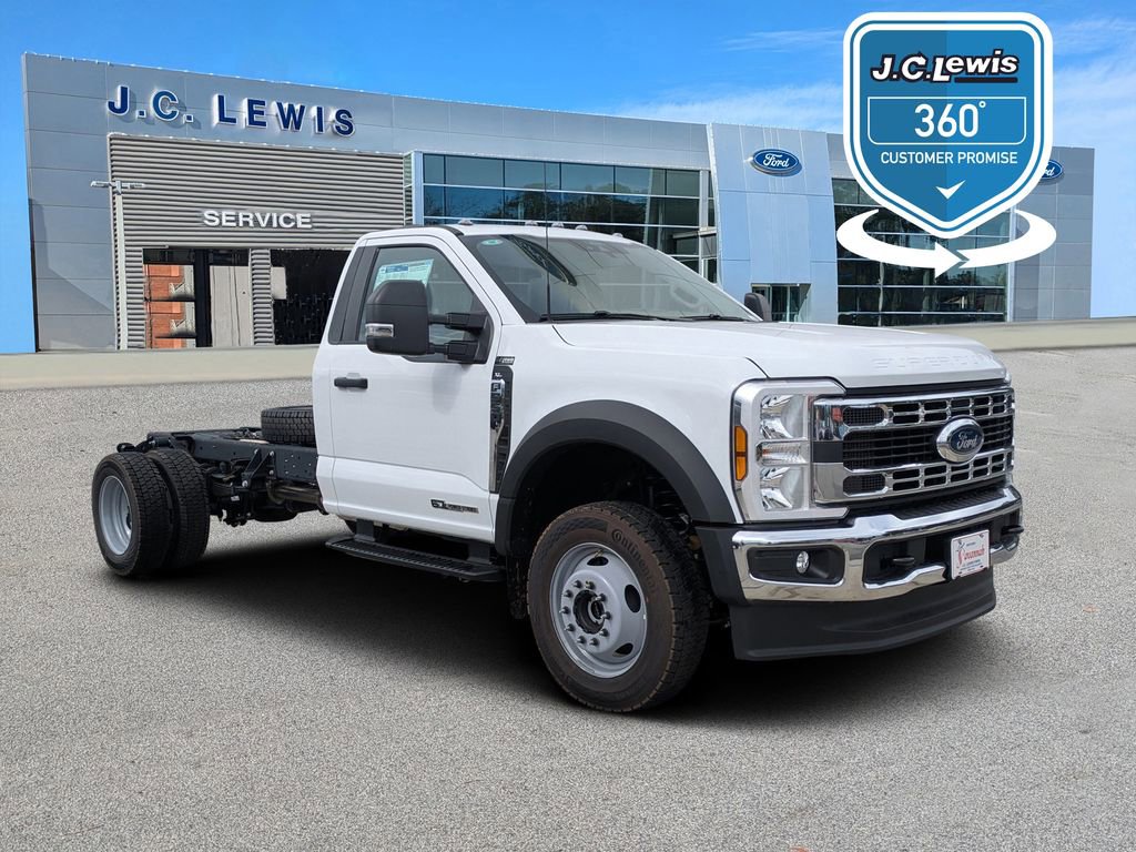 New 2025 Ford F550 4x4 Regular Cab Super Duty