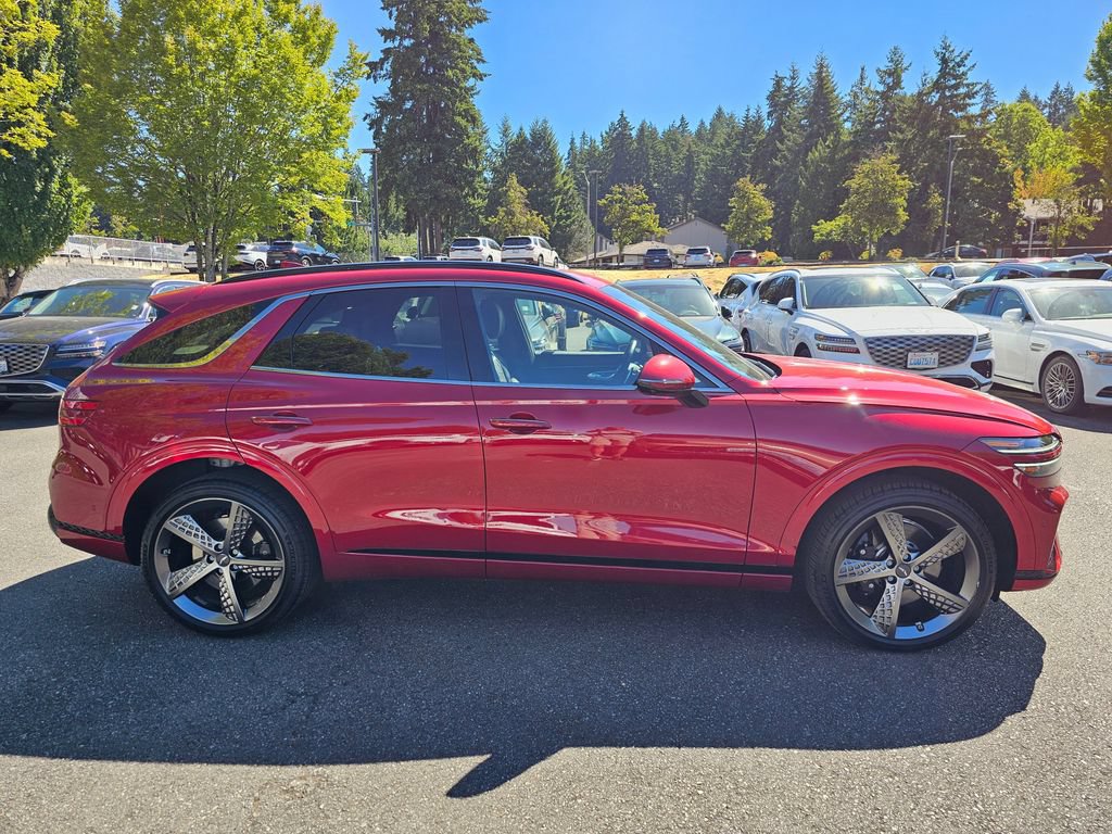 Used 2025 Genesis GV70 3.5T Sport w/ Sport Advanced Package AWD/4WD image 4