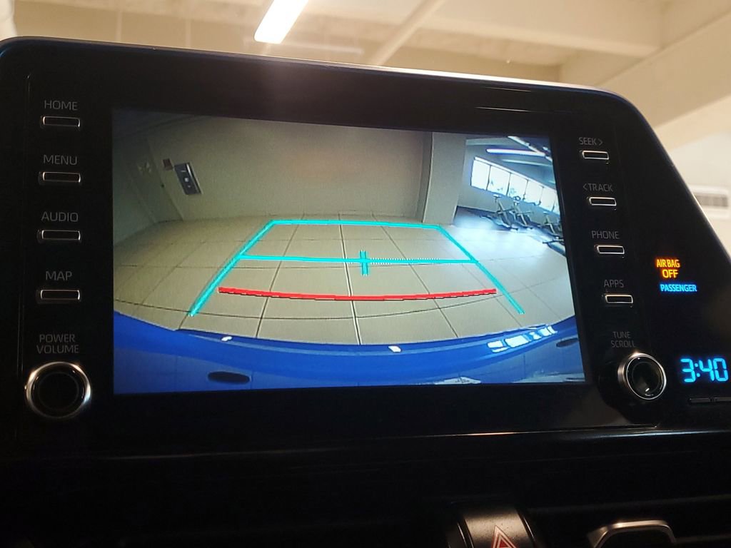 Used 2019 Toyota C-HR XLE image 26