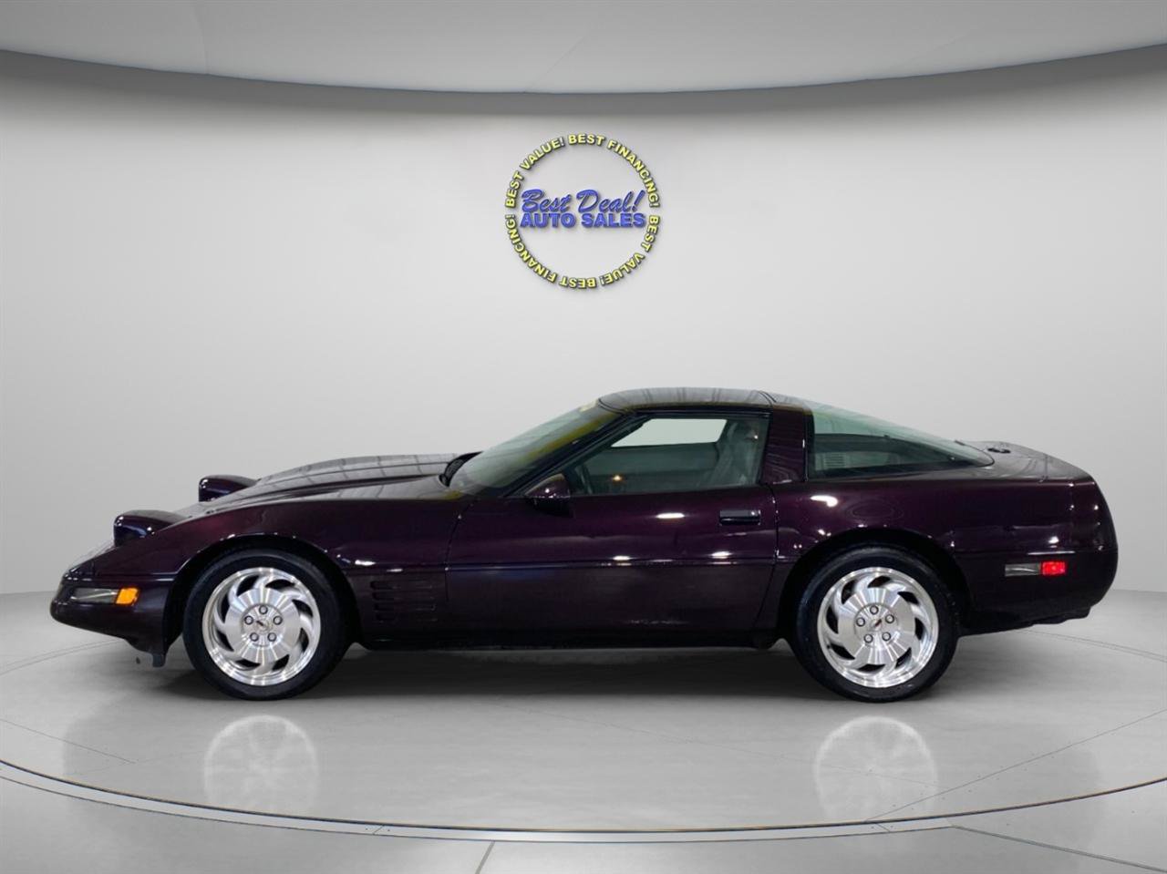 Used 1993 Chevrolet Corvette Coupe RWD image 3