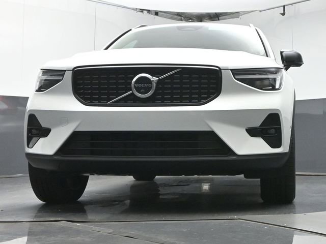 New 2026 Volvo XC40 B5 Plus w/ Protection Package Premier image 34