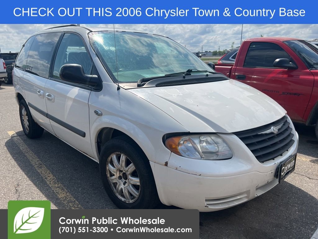Used 2006 Chrysler Town & Country w/ Popular Equipment Group I