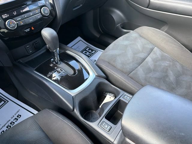 Used 2015 Nissan Rogue SV w/ SV Premium Package FWD image 21