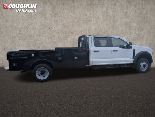 New 2027 Ford F550 4x4 Crew Cab image 9