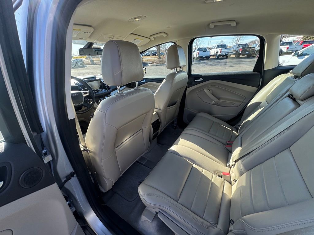 Used 2015 Ford C-MAX Energi SEL w/ Equipment Group 302A image 12