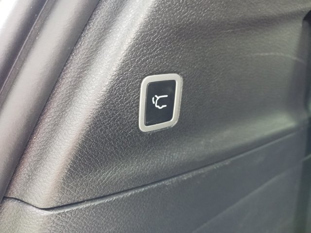 Used 2025 Chrysler Pacifica Limited FWD image 32