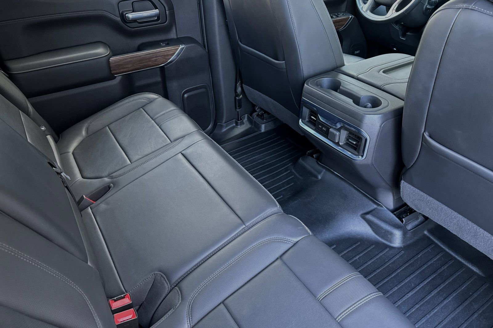 Used 2022 Chevrolet Silverado 1500 High Country w/ Z71 Off-Road Package AWD/4WD image 17