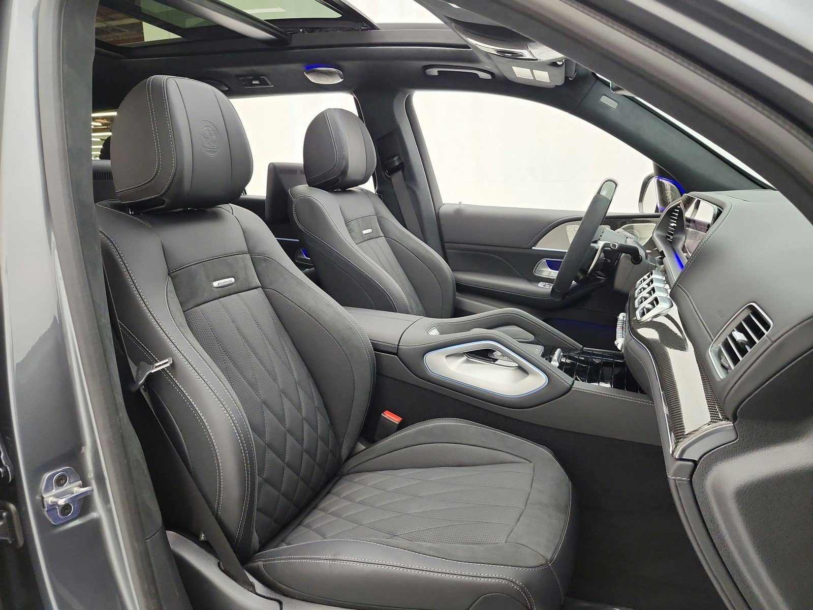 New 2026 Mercedes-Benz GLS 63 AMG 4MATIC image 15
