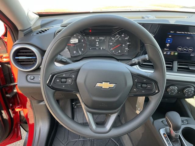 New 2026 Chevrolet Trax LS w/ LS Convenience Package FWD image 14