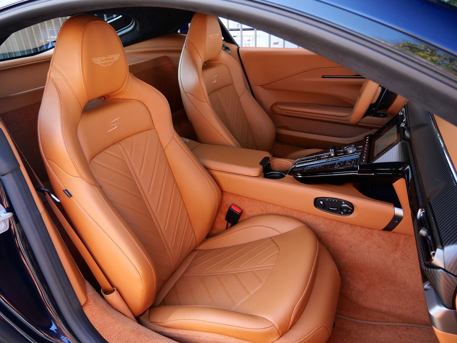 New 2026 Aston Martin V8 Vantage S RWD image 12