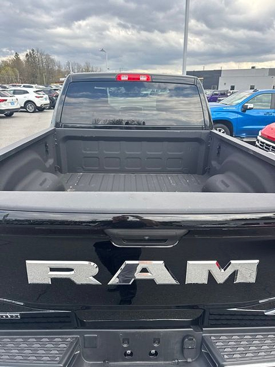 Used 2025 RAM 2500 Big Horn AWD/4WD image 16