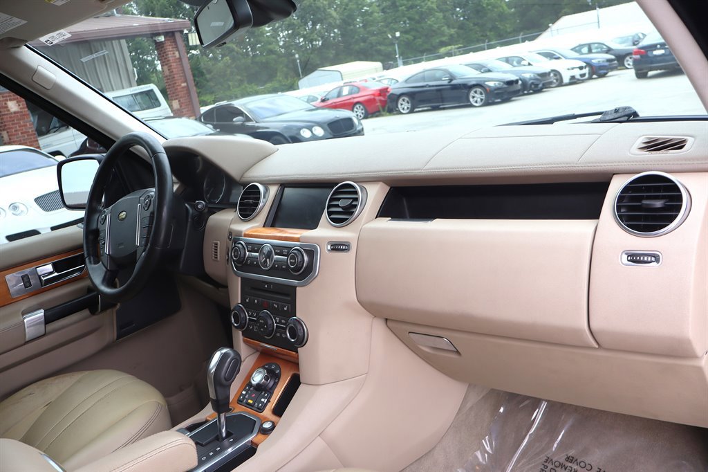 Used 2010 Land Rover LR4 HSE AWD/4WD image 24