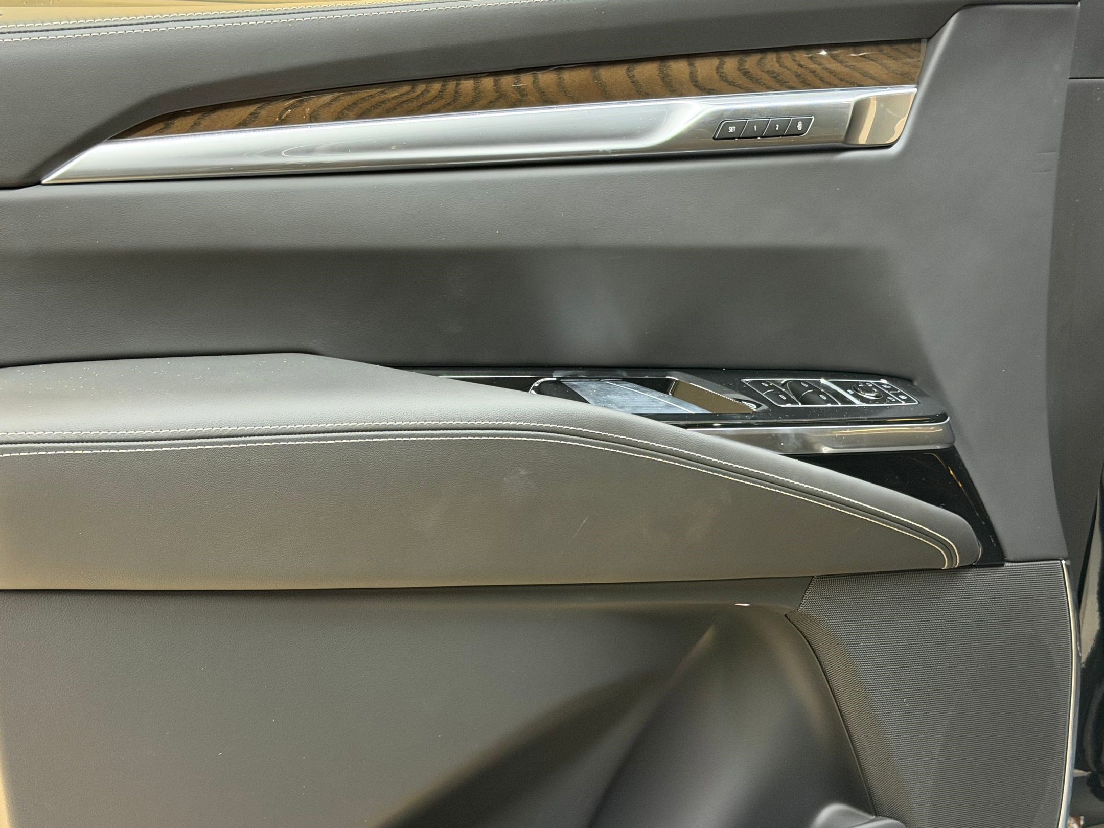 New 2026 Cadillac Escalade Platinum Sport AWD/4WD image 12