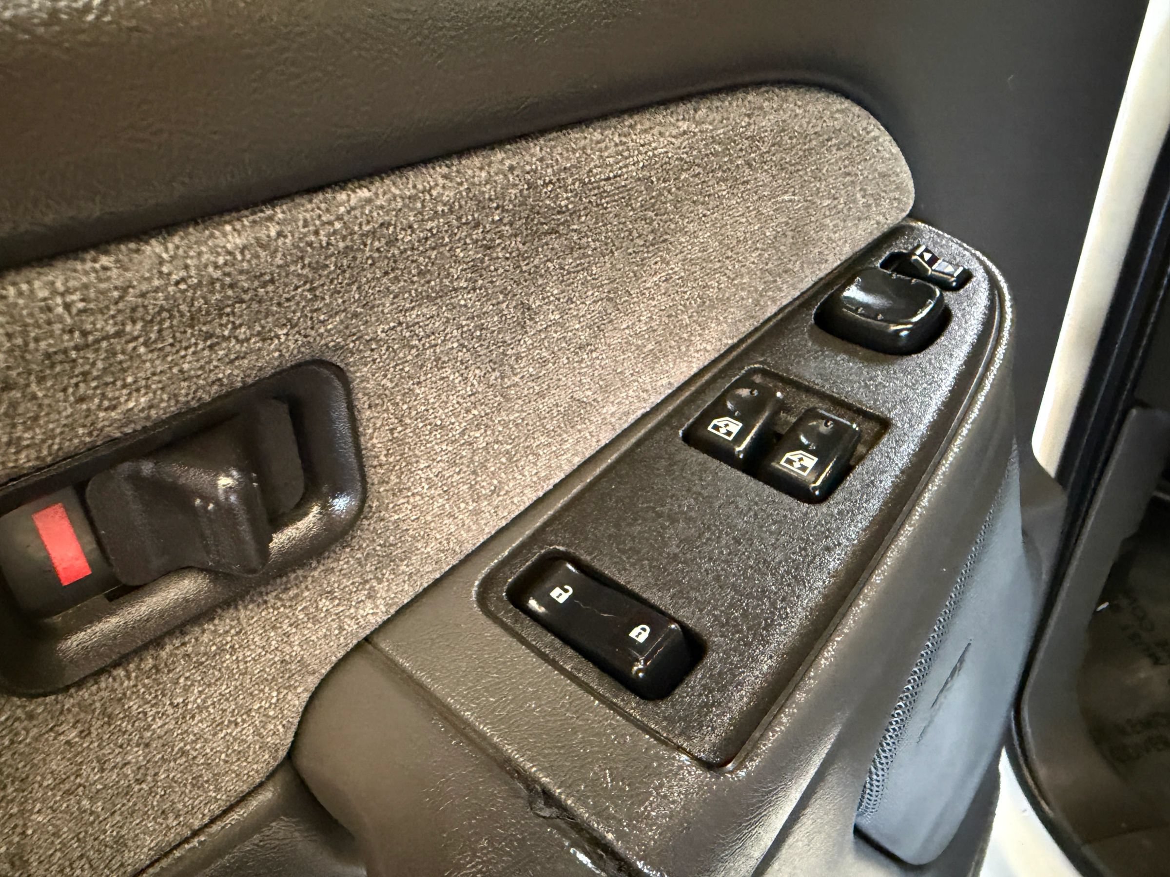 Used 2003 Chevrolet Silverado 1500 LS w/ Off-Road Package AWD/4WD image 9