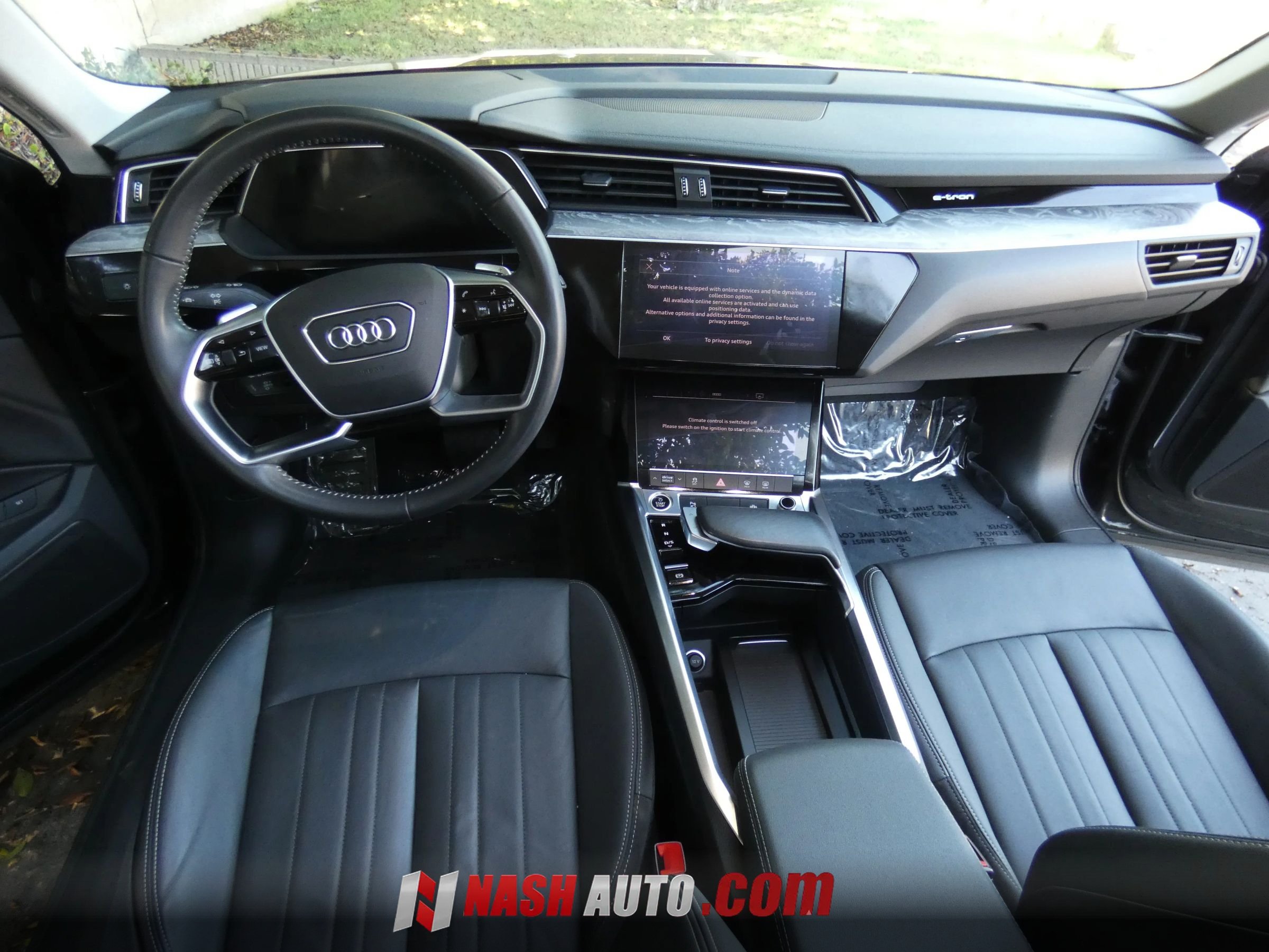 Used 2021 Audi e-tron Premium w/ Convenience Plus Package AWD/4WD image 22