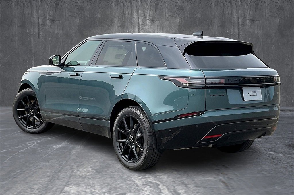 New 2026 Land Rover Range Rover Velar Dynamic SE image 3